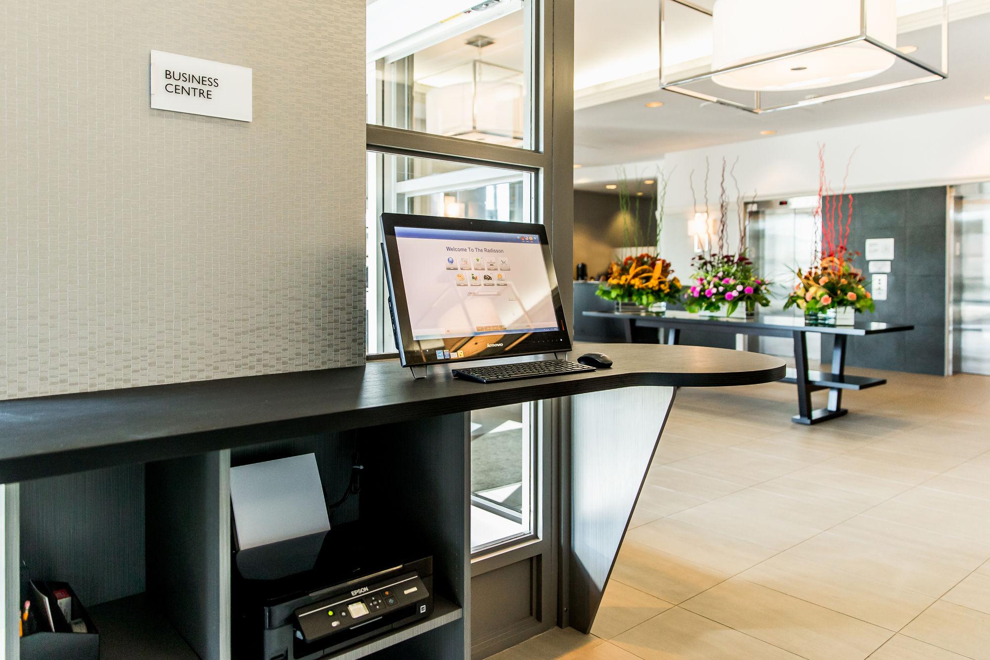 Hotel Courtyard By Marriott Kitchener Esterno foto