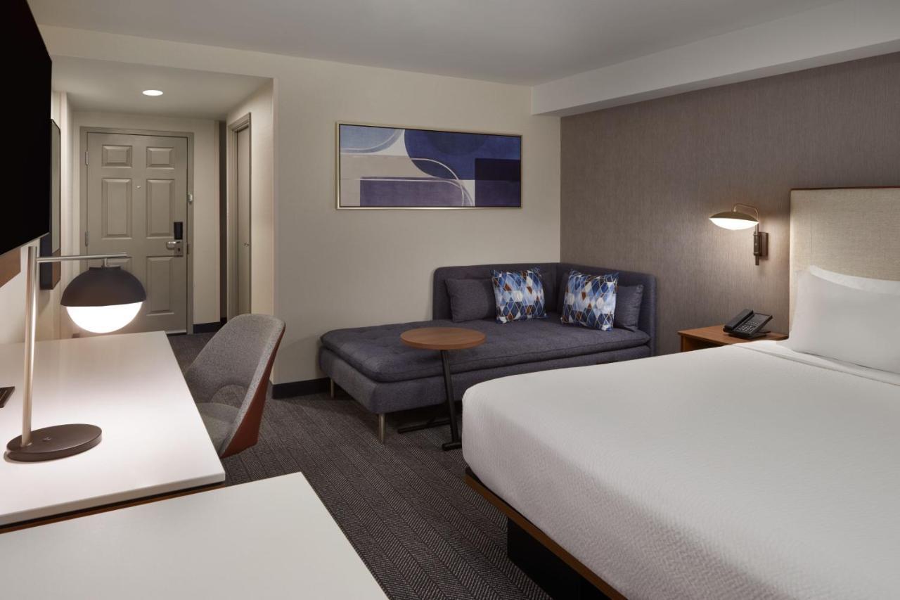Hotel Courtyard By Marriott Kitchener Esterno foto