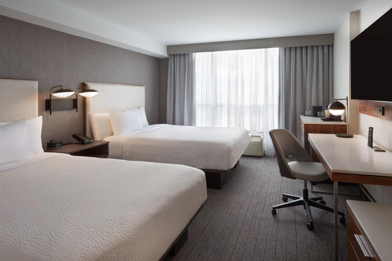 Hotel Courtyard By Marriott Kitchener Esterno foto