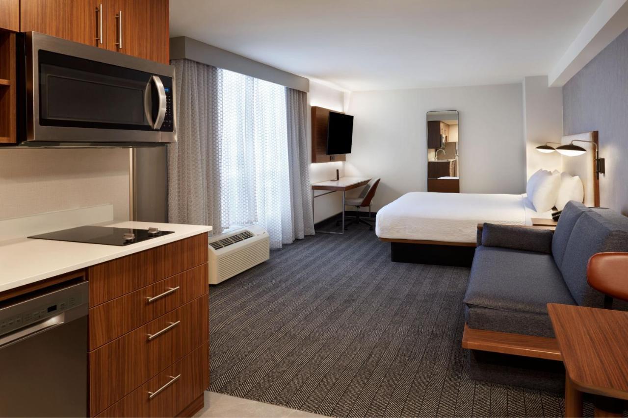 Hotel Courtyard By Marriott Kitchener Esterno foto