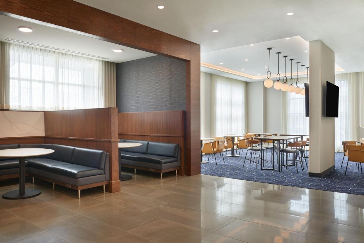 Hotel Courtyard By Marriott Kitchener Esterno foto