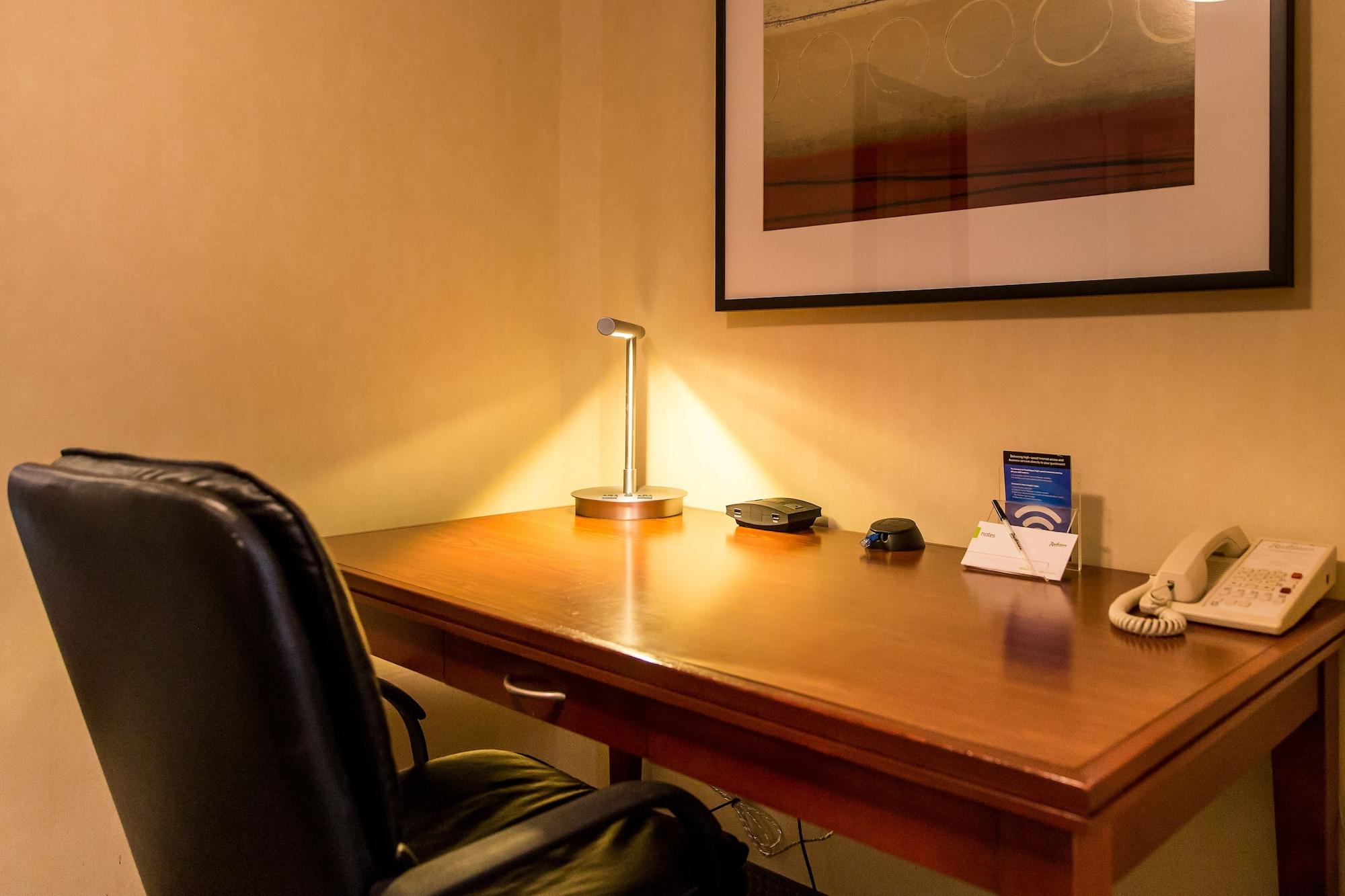 Hotel Courtyard By Marriott Kitchener Esterno foto