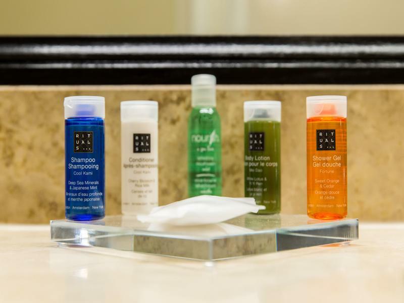 Hotel Courtyard By Marriott Kitchener Esterno foto